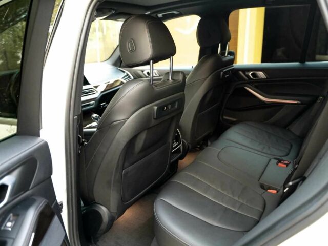 Белый БМВ Х5, объемом двигателя 3 л и пробегом 87 тыс. км за 30000 $, фото 7 на Automoto.ua
