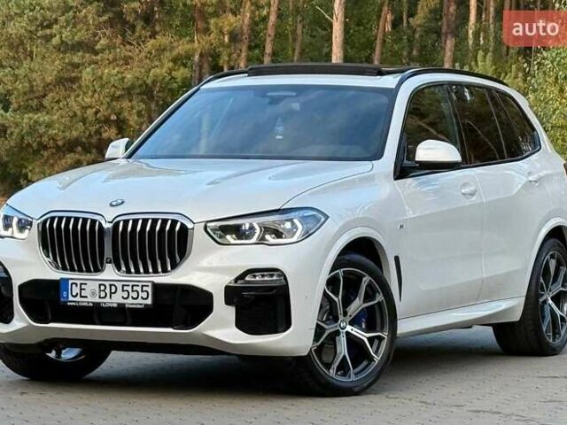 Белый БМВ Х5, объемом двигателя 3 л и пробегом 130 тыс. км за 58700 $, фото 13 на Automoto.ua