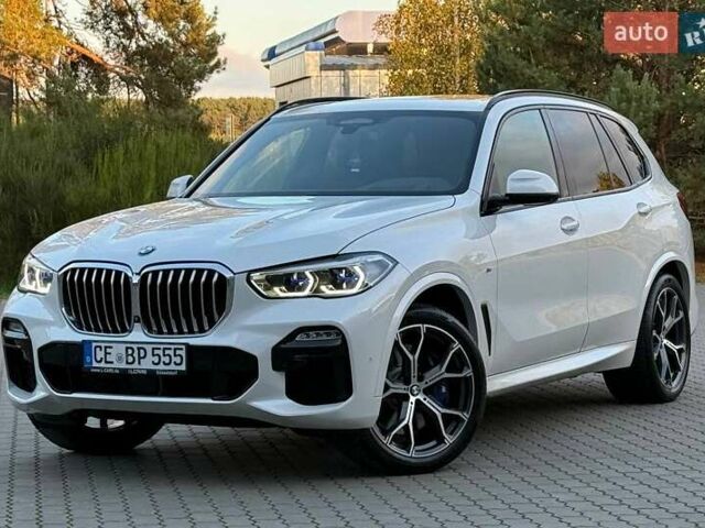 Белый БМВ Х5, объемом двигателя 3 л и пробегом 130 тыс. км за 58700 $, фото 94 на Automoto.ua