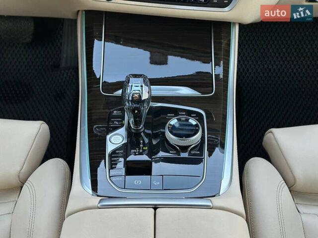 Белый БМВ Х5, объемом двигателя 3 л и пробегом 51 тыс. км за 49800 $, фото 33 на Automoto.ua