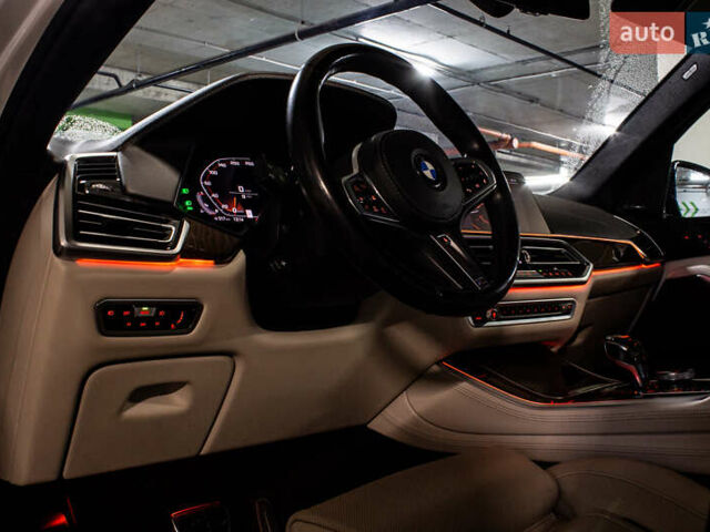 Белый БМВ Х5, объемом двигателя 4.4 л и пробегом 118 тыс. км за 57000 $, фото 71 на Automoto.ua