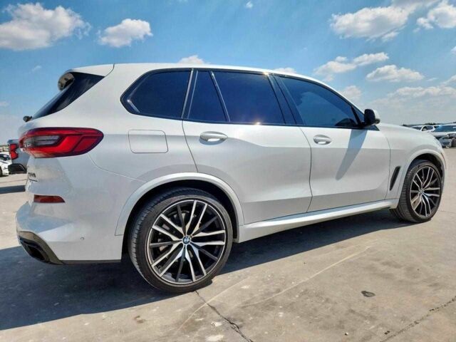 Білий БМВ Х5, об'ємом двигуна 4.4 л та пробігом 98 тис. км за 31000 $, фото 2 на Automoto.ua