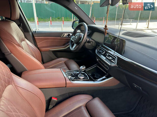 БМВ Х5 2020 в Днепре (Днепропетровске) на Automoto.ua Белый БМВ Х5, объемом двигателя 2.99 л и пробегом 75 тыс. км за 77000 $, фото 10 на Automoto.ua