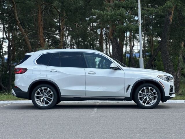 Белый БМВ Х5, объемом двигателя 3 л и пробегом 51 тыс. км за 49300 $, фото 6 на Automoto.ua