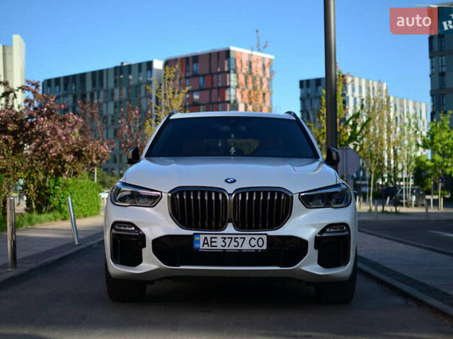 БМВ Х5 2020 в Днепре (Днепропетровске) на Automoto.ua Белый БМВ Х5, объемом двигателя 2.99 л и пробегом 75 тыс. км за 77000 $, фото 3 на Automoto.ua