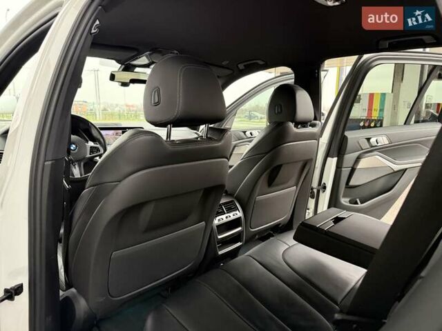 Білий БМВ Х5, об'ємом двигуна 2.99 л та пробігом 92 тис. км за 68000 $, фото 20 на Automoto.ua