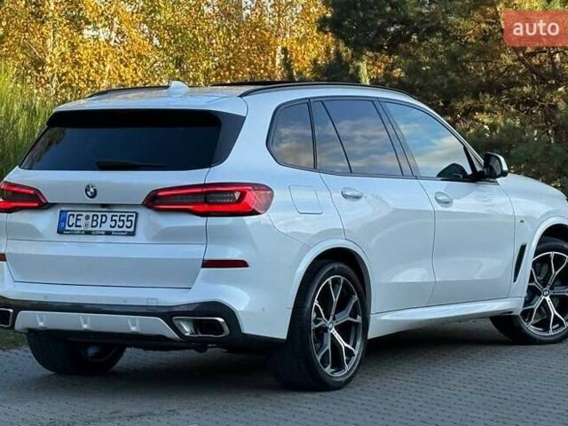 Белый БМВ Х5, объемом двигателя 3 л и пробегом 130 тыс. км за 58700 $, фото 35 на Automoto.ua