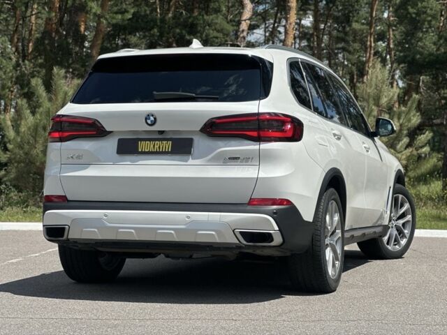 Белый БМВ Х5, объемом двигателя 3 л и пробегом 51 тыс. км за 49300 $, фото 8 на Automoto.ua