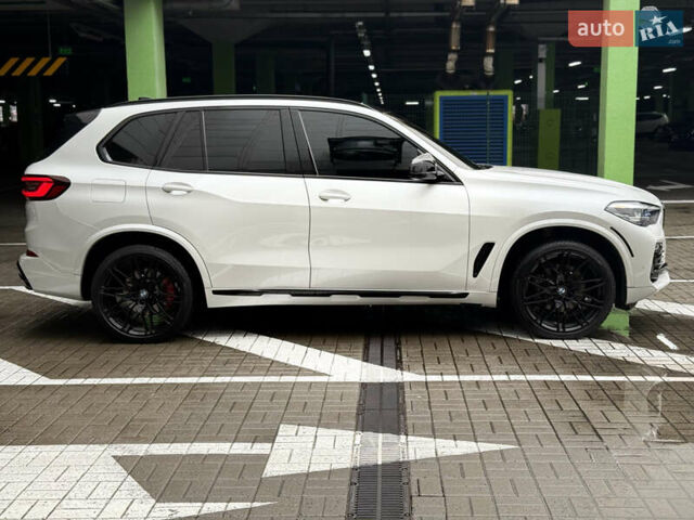 Белый БМВ Х5, объемом двигателя 3 л и пробегом 63 тыс. км за 45000 $, фото 7 на Automoto.ua