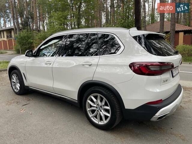 Белый БМВ Х5, объемом двигателя 3 л и пробегом 53 тыс. км за 64500 $, фото 5 на Automoto.ua