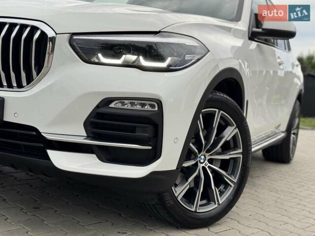 Білий БМВ Х5, об'ємом двигуна 2 л та пробігом 74 тис. км за 54200 $, фото 34 на Automoto.ua
