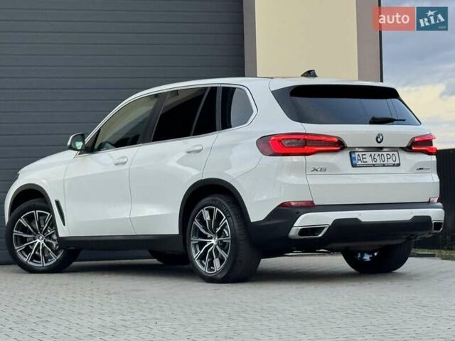 БМВ Х5 2021 в Стрые на Automoto.ua Белый БМВ Х5, объемом двигателя 2 л и пробегом 89 тыс. км за 53900 $, фото 37 на Automoto.ua