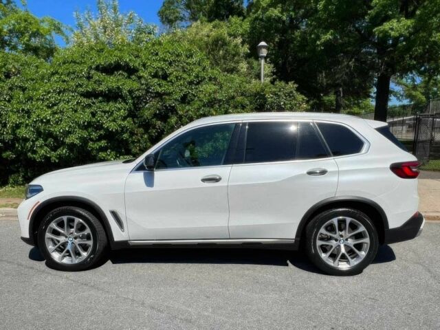 Белый БМВ Х5, объемом двигателя 3 л и пробегом 19 тыс. км за 21000 $, фото 6 на Automoto.ua