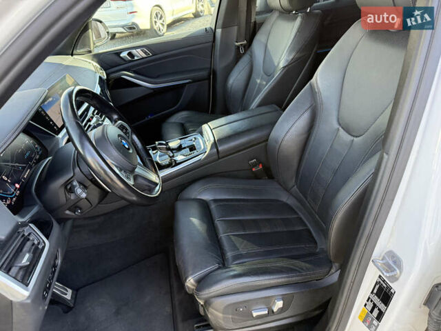 Білий БМВ Х5, об'ємом двигуна 3 л та пробігом 118 тис. км за 67777 $, фото 24 на Automoto.ua