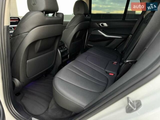 БМВ Х5 2021 в Стрые на Automoto.ua Белый БМВ Х5, объемом двигателя 2 л и пробегом 89 тыс. км за 53900 $, фото 65 на Automoto.ua