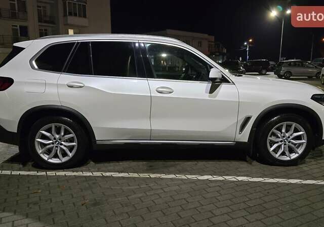Белый БМВ Х5, объемом двигателя 3 л и пробегом 59 тыс. км за 60500 $, фото 40 на Automoto.ua