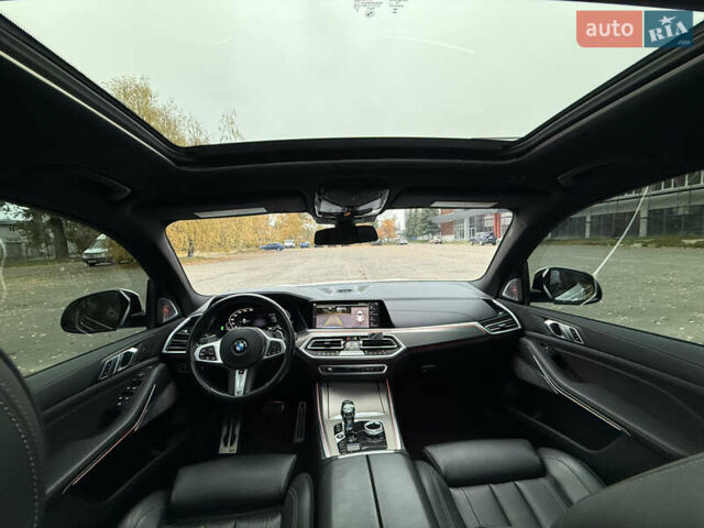 Белый БМВ Х5, объемом двигателя 3 л и пробегом 52 тыс. км за 55555 $, фото 27 на Automoto.ua