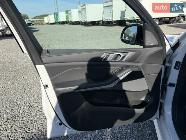 Білий БМВ Х5, об'ємом двигуна 3 л та пробігом 118 тис. км за 67777 $, фото 22 на Automoto.ua