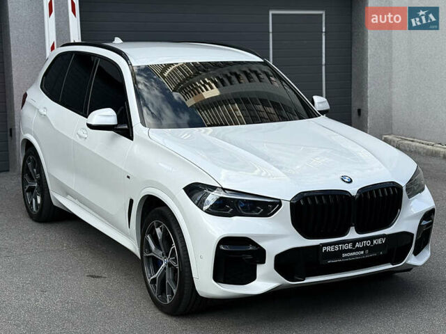 Белый БМВ Х5, объемом двигателя 3 л и пробегом 61 тыс. км за 73000 $, фото 9 на Automoto.ua