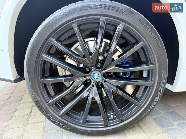 Белый БМВ Х5, объемом двигателя 3 л и пробегом 72 тыс. км за 71800 $, фото 34 на Automoto.ua