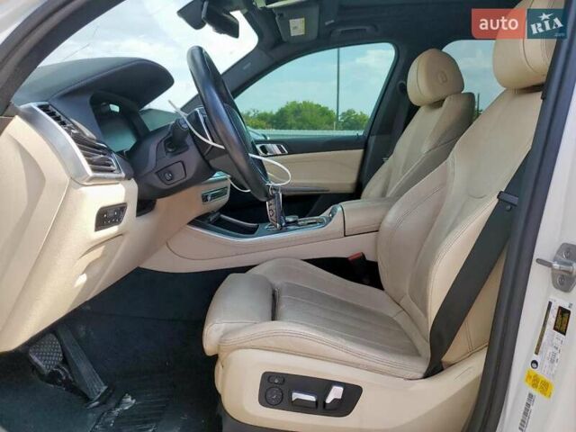 Белый БМВ Х5, объемом двигателя 3 л и пробегом 136 тыс. км за 21900 $, фото 6 на Automoto.ua