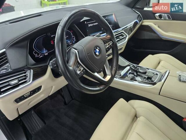 Белый БМВ Х5, объемом двигателя 3 л и пробегом 59 тыс. км за 60500 $, фото 20 на Automoto.ua