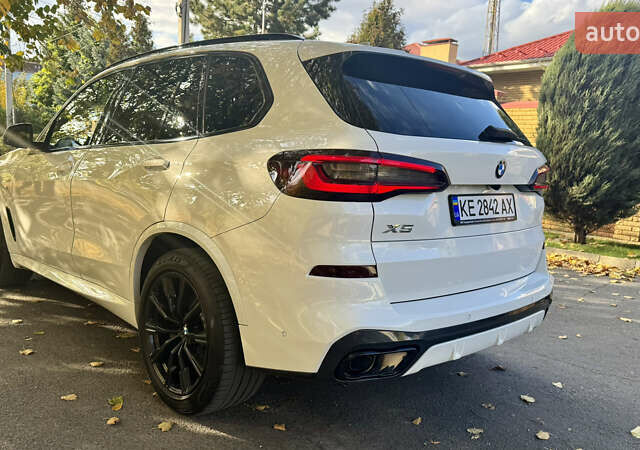 Белый БМВ Х5, объемом двигателя 2.99 л и пробегом 134 тыс. км за 61000 $, фото 3 на Automoto.ua