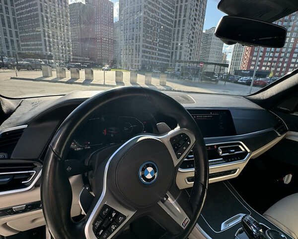 Белый БМВ Х5, объемом двигателя 3 л и пробегом 43 тыс. км за 52900 $, фото 10 на Automoto.ua