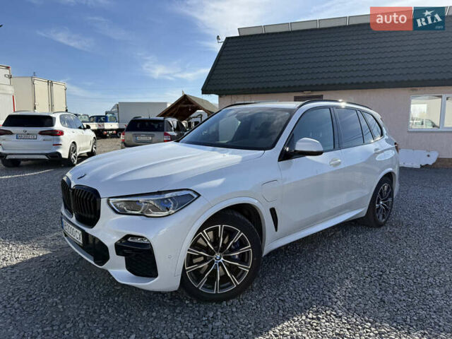 Білий БМВ Х5, об'ємом двигуна 3 л та пробігом 118 тис. км за 67777 $, фото 1 на Automoto.ua