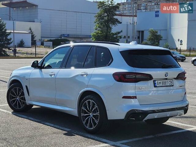 Белый БМВ Х5, объемом двигателя 3 л и пробегом 84 тыс. км за 74900 $, фото 22 на Automoto.ua