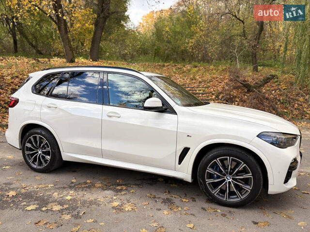 БМВ Х5 2021 в Тернополе на Automoto.ua Белый БМВ Х5, объемом двигателя 3 л и пробегом 98 тыс. км за 64900 $, фото 8 на Automoto.ua