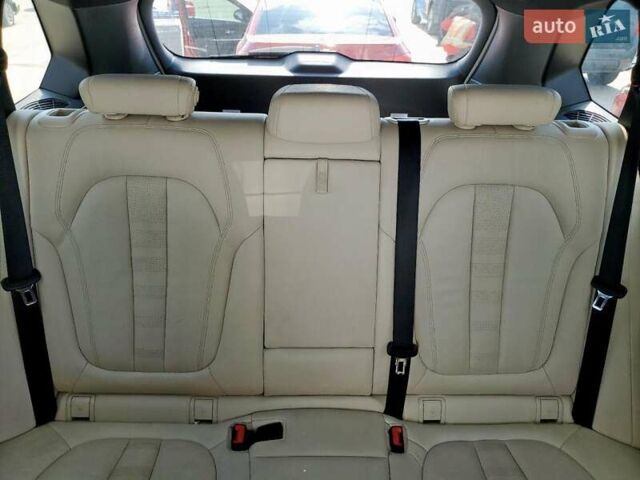 Белый БМВ Х5, объемом двигателя 3 л и пробегом 136 тыс. км за 21900 $, фото 9 на Automoto.ua