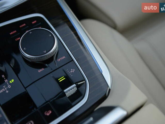 Білий БМВ Х5, об'ємом двигуна 3 л та пробігом 58 тис. км за 59500 $, фото 24 на Automoto.ua