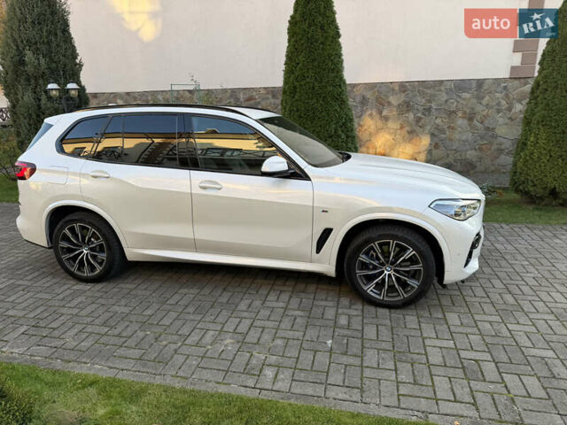 БМВ Х5 2021 в Черновцах на Automoto.ua Белый БМВ Х5, объемом двигателя 2.99 л и пробегом 84 тыс. км за 74000 $, фото 5 на Automoto.ua
