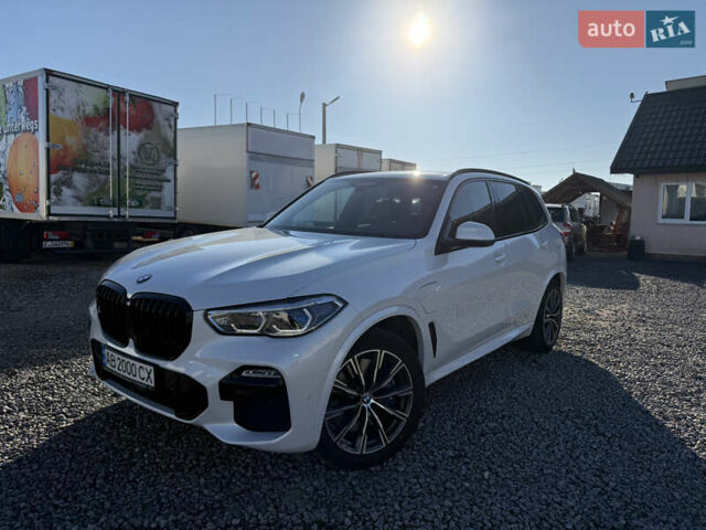 Білий БМВ Х5, об'ємом двигуна 3 л та пробігом 118 тис. км за 67777 $, фото 2 на Automoto.ua