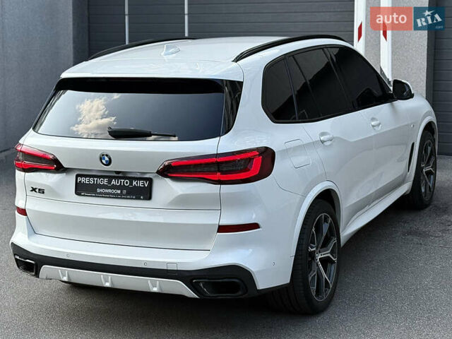 Белый БМВ Х5, объемом двигателя 3 л и пробегом 61 тыс. км за 73000 $, фото 18 на Automoto.ua
