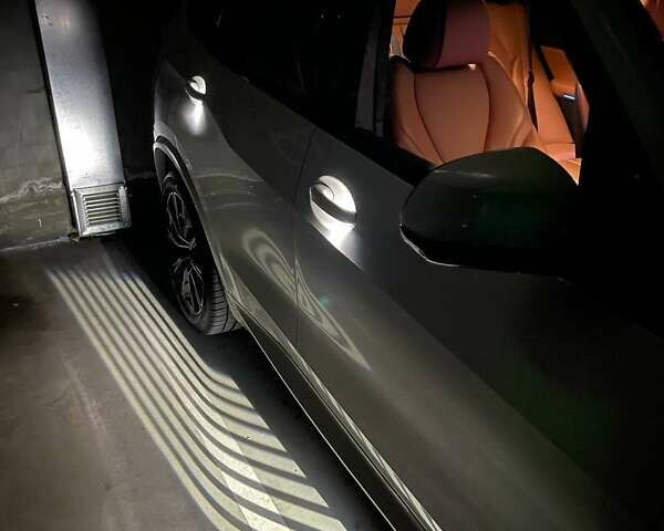 Белый БМВ Х5, объемом двигателя 2 л и пробегом 49 тыс. км за 69900 $, фото 39 на Automoto.ua