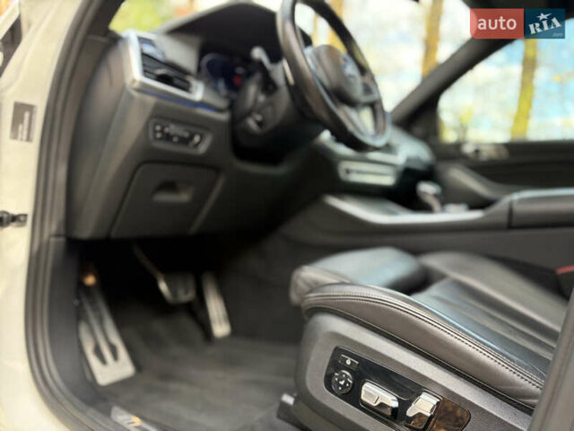 БМВ Х5 2021 в Тернополе на Automoto.ua Белый БМВ Х5, объемом двигателя 3 л и пробегом 98 тыс. км за 64900 $, фото 25 на Automoto.ua