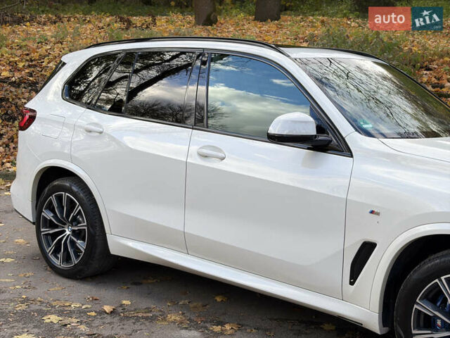 БМВ Х5 2021 в Тернополе на Automoto.ua Белый БМВ Х5, объемом двигателя 3 л и пробегом 98 тыс. км за 64900 $, фото 11 на Automoto.ua