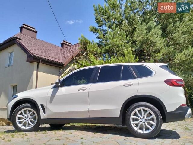 Белый БМВ Х5, объемом двигателя 2 л и пробегом 68 тыс. км за 53800 $, фото 32 на Automoto.ua