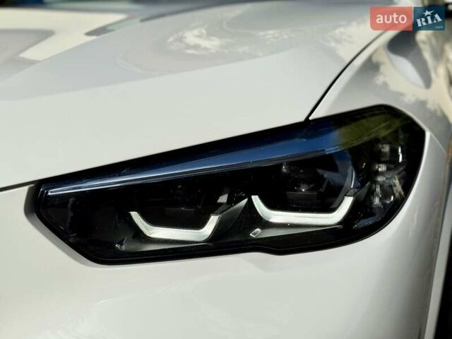 БМВ Х5 2021 у Дніпро (Дніпропетровську) на Automoto.ua Білий БМВ Х5, об'ємом двигуна 2.99 л та пробігом 95 тис. км за 64500 $, фото 6 на Automoto.ua