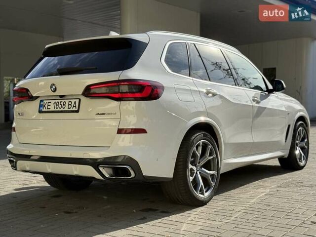 БМВ Х5 2021 у Дніпро (Дніпропетровську) на Automoto.ua Білий БМВ Х5, об'ємом двигуна 2.99 л та пробігом 95 тис. км за 64500 $, фото 13 на Automoto.ua