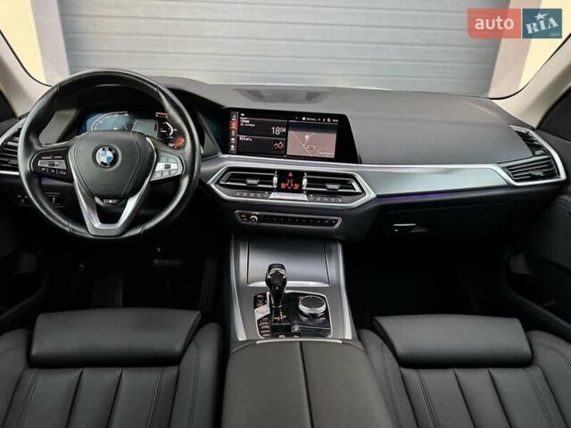 БМВ Х5 2021 в Стрые на Automoto.ua Белый БМВ Х5, объемом двигателя 2 л и пробегом 89 тыс. км за 53900 $, фото 74 на Automoto.ua