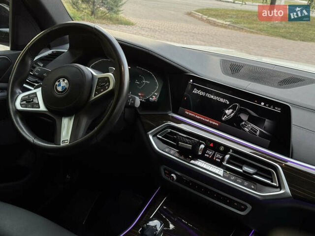 Белый БМВ Х5, объемом двигателя 3 л и пробегом 74 тыс. км за 55000 $, фото 48 на Automoto.ua
