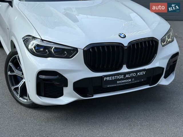 Белый БМВ Х5, объемом двигателя 3 л и пробегом 61 тыс. км за 73000 $, фото 35 на Automoto.ua