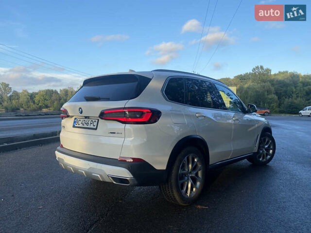 Белый БМВ Х5, объемом двигателя 3 л и пробегом 5 тыс. км за 62900 $, фото 164 на Automoto.ua
