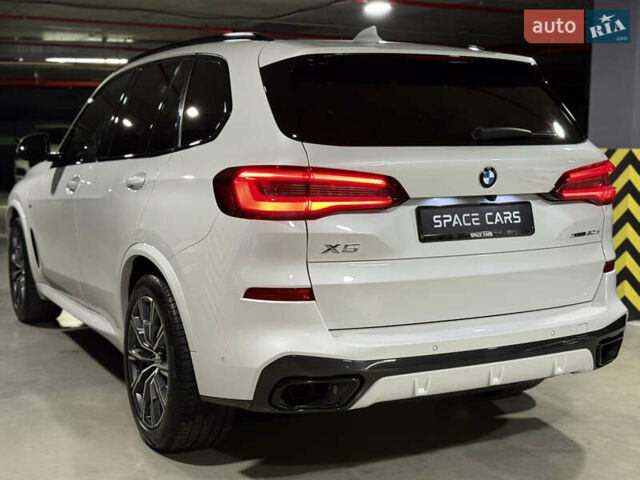 Белый БМВ Х5, объемом двигателя 3 л и пробегом 115 тыс. км за 67000 $, фото 17 на Automoto.ua