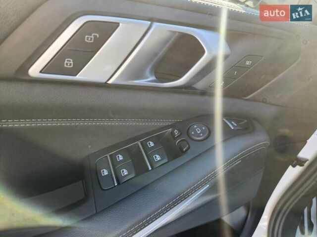 Белый БМВ Х5, объемом двигателя 3 л и пробегом 84 тыс. км за 74900 $, фото 24 на Automoto.ua