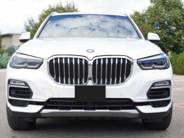 Белый БМВ Х5, объемом двигателя 3 л и пробегом 24 тыс. км за 52300 $, фото 1 на Automoto.ua