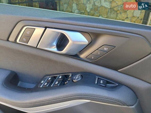 Белый БМВ Х5, объемом двигателя 2 л и пробегом 68 тыс. км за 53800 $, фото 24 на Automoto.ua